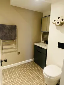 The Retreat, luxury studio apartment in Bath with parking - Image 4