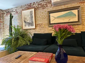 Chic Urban Pied a Terre in Heart of DC - Image 2