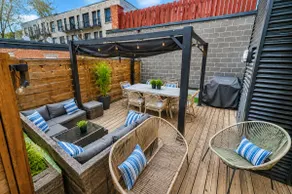 Plato | Spacious 2BR Penthouse • Sleeps 14 - Image 5