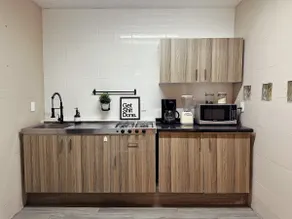 House for Groups GDL Downtown Area Stadium | 8 Rooms: 16 people - Image 4