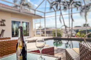 Villa Hibiscus-Waterfront-Free Heated Pool-Dock-Bikes-Other Amenities - Image 4