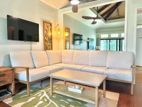 Princeville Top-Floor Retreat w/ AC & Pool - Image 4