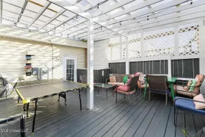 Green Beach House, Ping Pong, Sleep 8, Swim Pool - Image 2