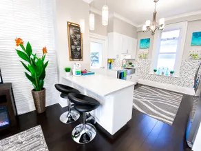 Peaceful, Central Stay | Sleeps 6 | Parking + Deck - Image 5