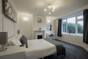 4 Bed House, Sleeps 7, Parking 2 Cars, Hereford - Image 3