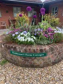 Linnet Cottage-Tichbornes Farm Cottages - Image 4
