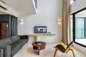 Palladium by ALV, 2BR Seaview Duplex - Image 2