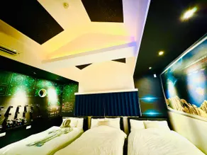 Spaceship/Cruise House for 9! Near Sta + Free Prk - Image 5
