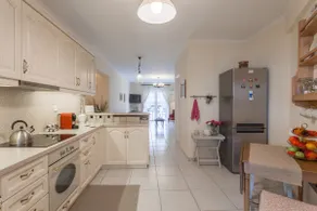 Athens Cosy Gem|2BR Family Apt 10 Min to Acropolis - Image 4