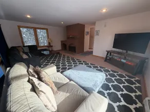 Deluxe Suite (Mountain Sports Inn) - Image 4
