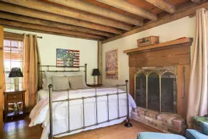 Twinkly Secluded Cabin 1BR + Loft + Trails +Grotto - Image 2