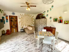 Cottage with mountain views and private pool - Image 3