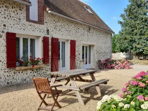 La Petite Grange Cottage 10 guests - Image 3