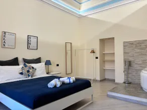 Suite with Jacuzzi for relaxation in the center of Catania - Image 5