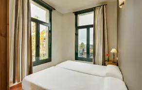 4-bedroom apartment - Image 4