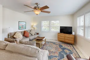 Dog-friendly bay-view home with central AC - snowb - Image 4