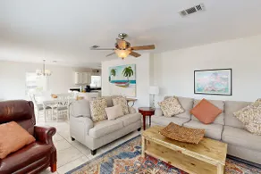 Dog-friendly bay-view home with central AC - snowb - Image 5