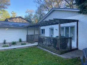 Port Franks Cozy Cottage w/Private Hot Tub 2 BDRM - Image 4