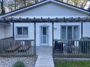 Port Franks Cozy Cottage w/Private Hot Tub 2 BDRM - Image 3