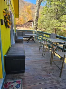 Irene's cabin walk to slope! dog fence and Coffee - Image 3