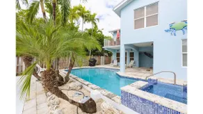 Sweet Retreat! 4 bedroom 2.5 Baths Sombrero Beach w Pool Jacuzzi, 37` dock 2 kayaks 2 paddleboards included - Image 5
