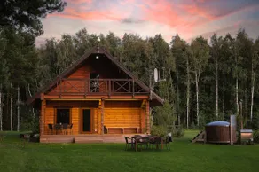 'Forest Holiday' Unique cabin next to the lake - Image 2