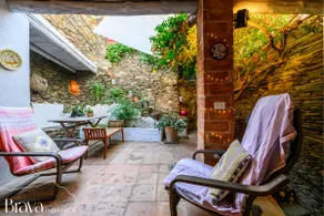 Casa Jordi: Charming, 3 suites, patio and parking - Image 3