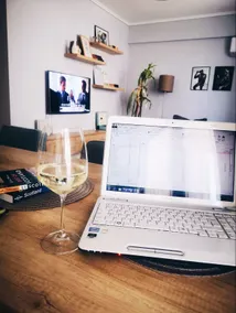 The BEST Apt | Work, Couples + Pet-Friendly - Image 5