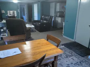 Trailhead 2 Bedroom Apartment - Image 5