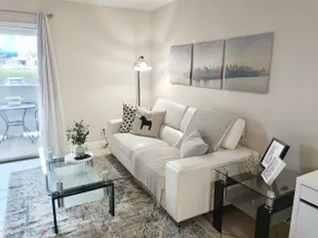 Comfy condo FREE Parking/ WiFi/Pool/Gym - Image 5