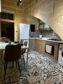 Nicely furnished 1 bedroom apt in Floriana (1) - Image 4