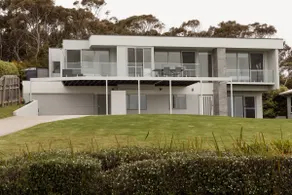 LUXURY BEACH HOUSE BINALONG EN BAY OF FIRES - Image 5