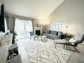 **GOOD VIBES Home with Sleep number bed - Image 3