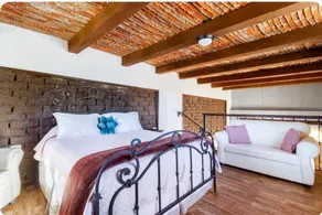 Villa Isabela 10 Sleeps - Pool - Huge garden - Image 4