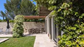 Villa, private heated pool, beautiful view of the Alpilles - Image 3