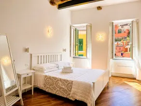 Junior Suite - Main street of Vernazza - Image 4
