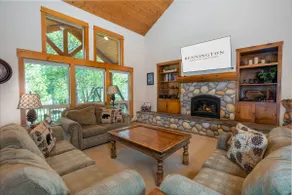 LASS08 - Stunning Lodge-Style Home, A/C, Games, Hot Tub, Family Friendly - Image 2
