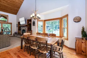LASS08 - Stunning Lodge-Style Home, A/C, Games, Hot Tub, Family Friendly - Image 4