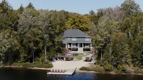 Großes Muskoka Waterfront Cottage ~ 2019 neu gebaut ~ inklusive Kajaks / SUP / Kanu - Image 2
