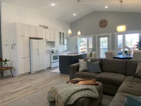 Suite 67 - Image 2