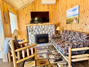 Newly Renovated on the Lake! Air Purifier - Image 3