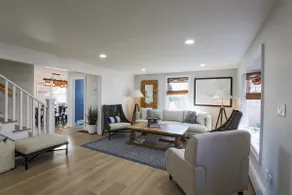 3 Bedroom with fenced in yard in Surfside Area - Image 2