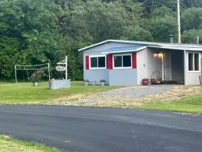 Hunter Creek Cottage - Image 2