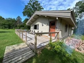 Cozy Cabins, Lake Views & Miles of Hike Trails! - Image 3