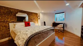 Stylish Private Stay in Bloomingdale - Image 4