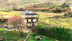 Quiet Villa Near Berat - Scenic Balcony & Garden - Image 3