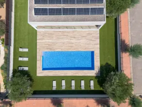 Modern chalet with private pool - Image 2