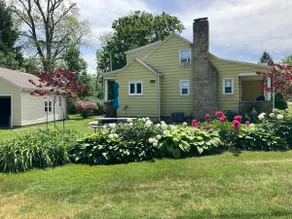 Rye Beach Retreat · Cozy Cottage on Rye Beach with Lake Erie view! - Image 2