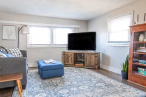 Cozy Short Term & Long Term Housing in Newark - Image 3