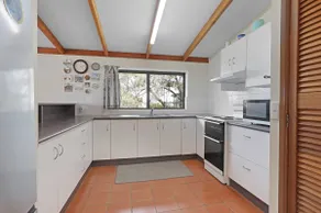 Angabunga | 3 Bedroom, 1 Bathroom, Sleeps 6 - Image 4